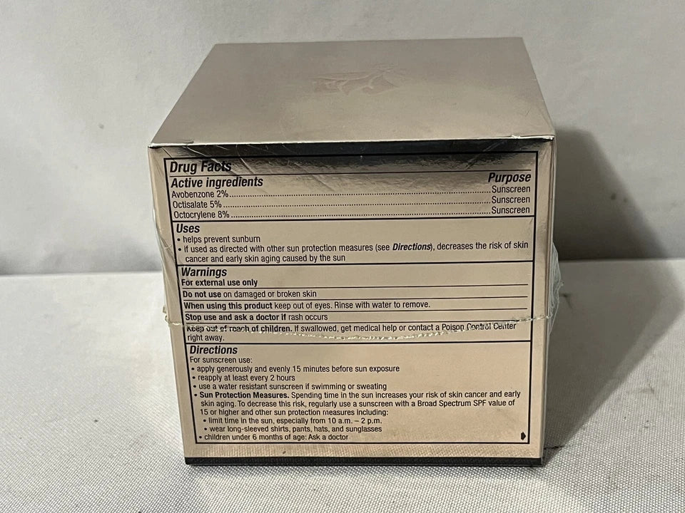 Lancôme Absolue Replenishing & Rejuvenating Day Cream SPF 15 — 50 mL / 1.7 oz